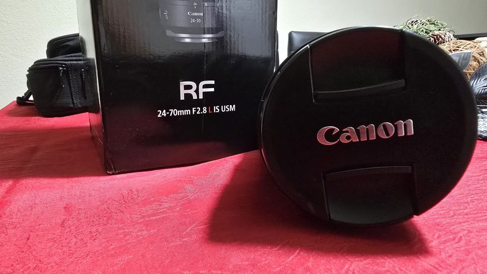 Canon RF 24-70mm f/2.8 L IS USM