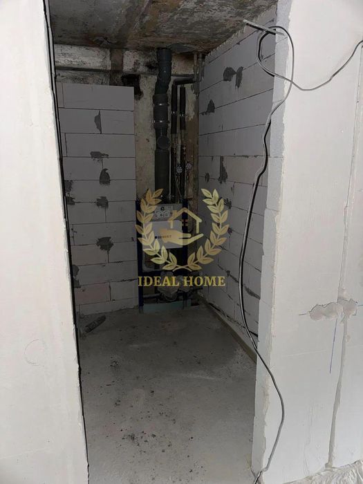 Продаж 3-к квартири з окремим входом, біля метро Сирець