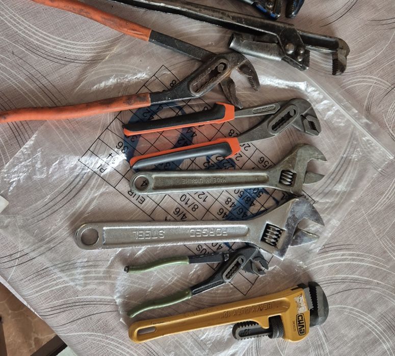 Трубний ключ газовий  разводной 3,4  кліщі ссср