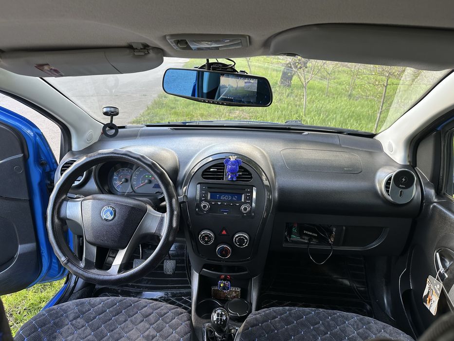 Авто в гарному стані Geely L kroc
