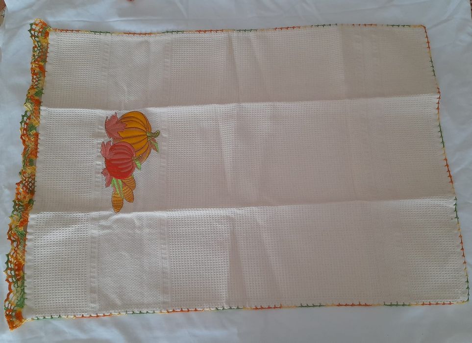 Bordado em algodão NOVO