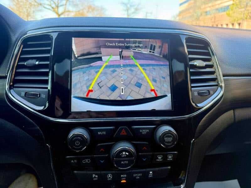 2022 Jeep Grand Cherokee WK Laredo E