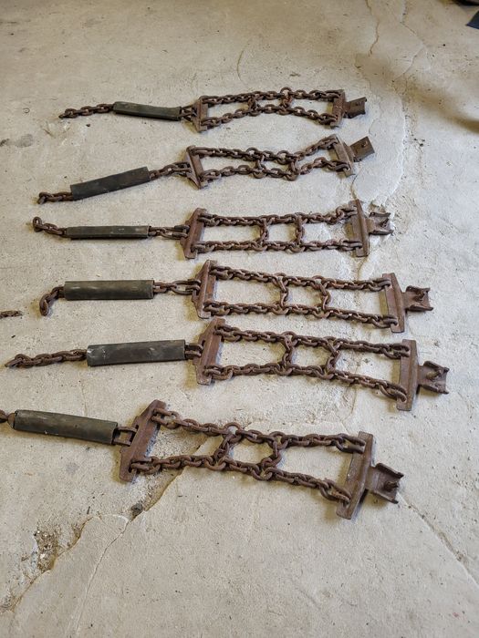 Łańcuch na koło do ciężarówki.