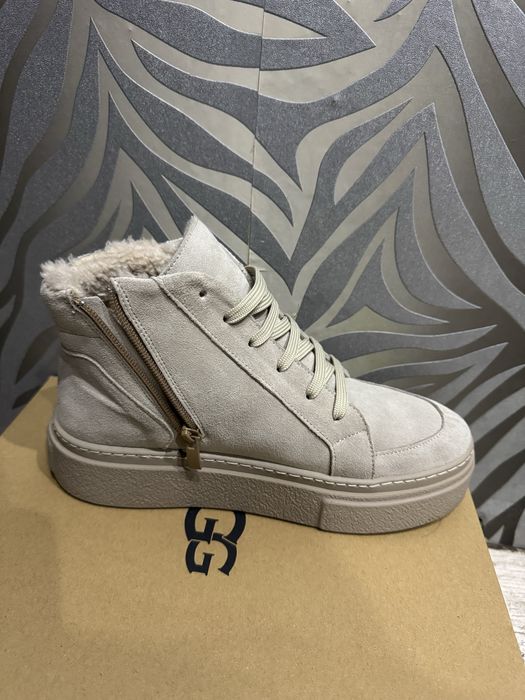 Зимові черевики з натуральної замші, жіночі, 39 р. Fidelitti