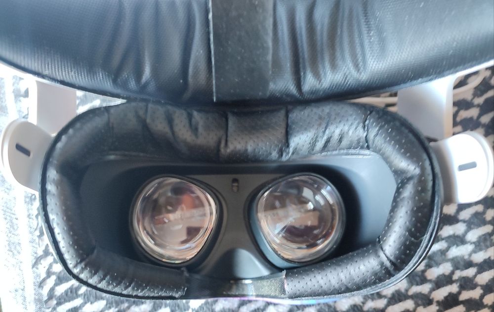 Продам oculus quest 2 128 gb окулус квест VR