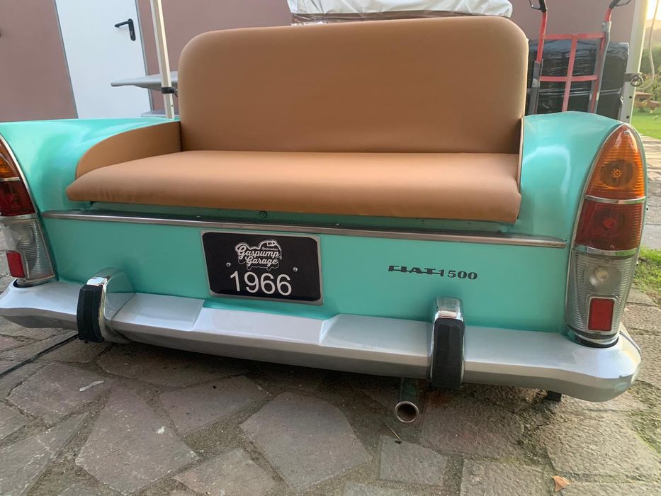 Sofá Americano. Sistema de som e luz