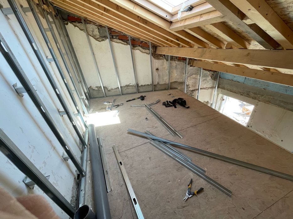 Aplicação de estrutura metalica e pladur.