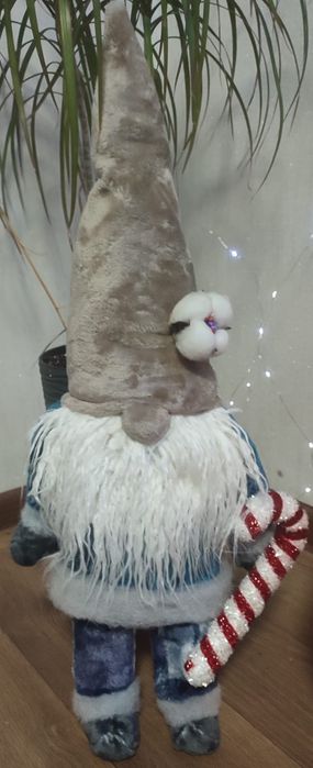 Новорічний гном ручної роботи