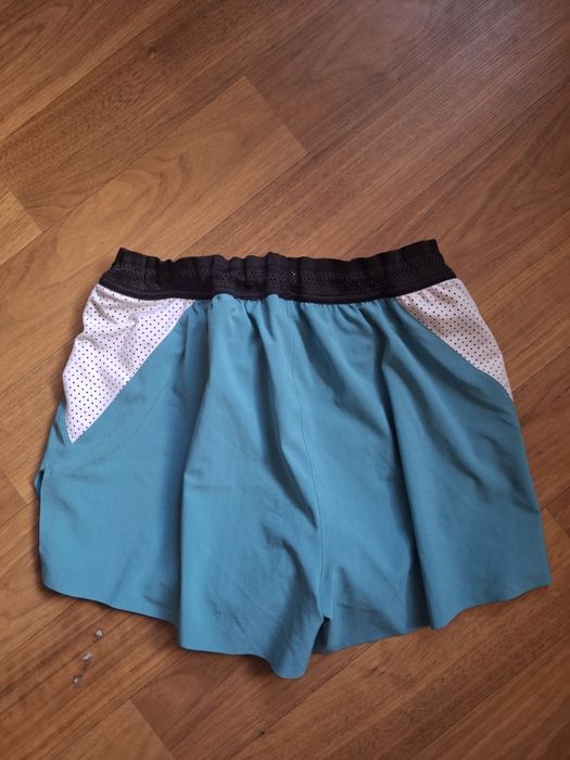 Шорти Reebok для бігу залу фітнесу розмір L Л біг зал фітнес