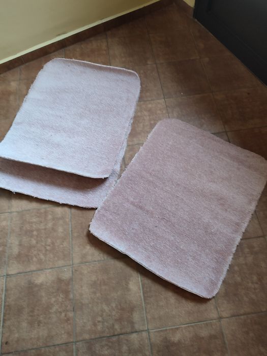 Zestaw 3 wykładzin.