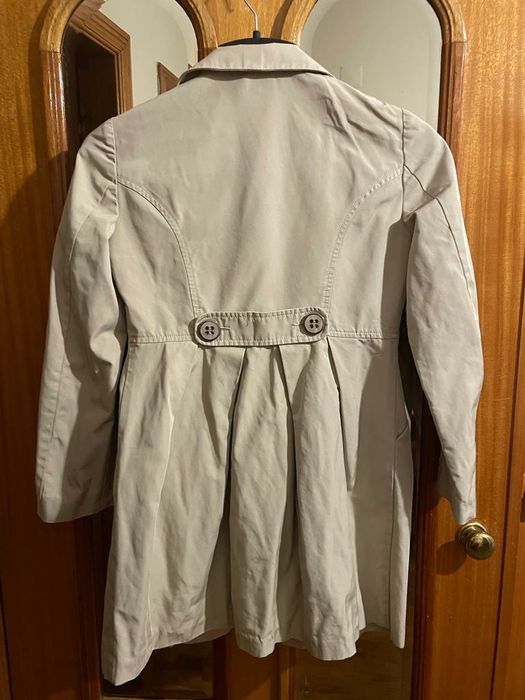 Gabardine beje. Marca Pamela