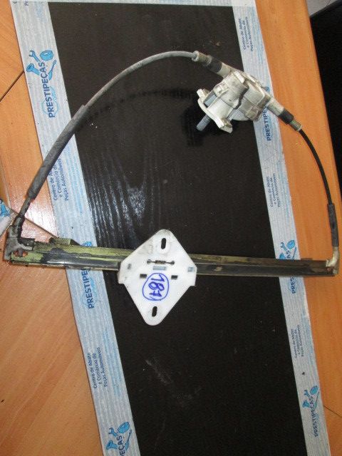 Elevador vidros trás esquerdo RENAULT Clio I (B/C57_, 5/357_)