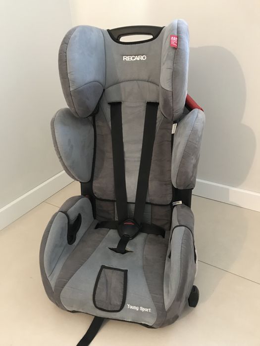 Foteliki Samochodowe Recaro