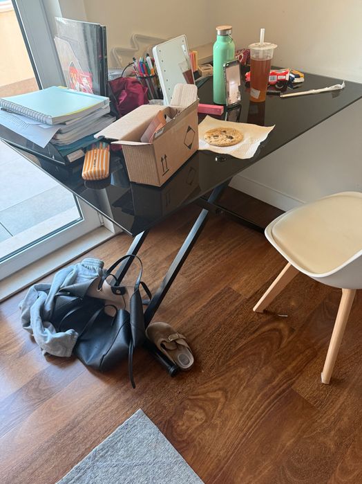 mesa de vidro temperado com altura regulável