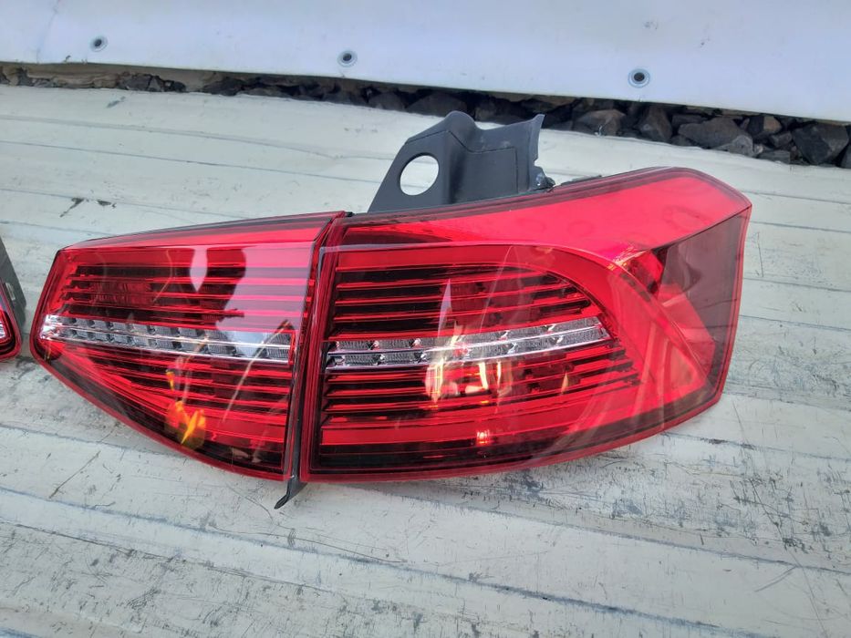 Фонарь стоп габарит ліхтарь Passat B8 Пассат б8  Європа