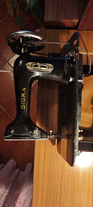 Maquina de costura Singer antiga