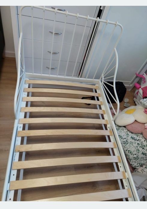 Łóżko  dziecięce  Ikea Minnen białe z materacami 200x80