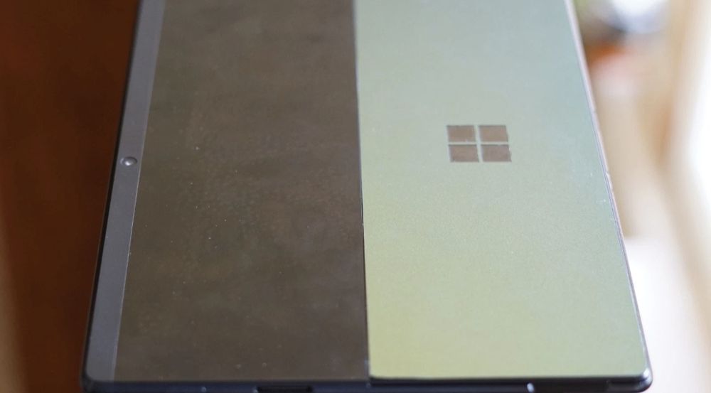 Microsoft Surface Pro X  13" 256 GB 8GB RAM  LTE