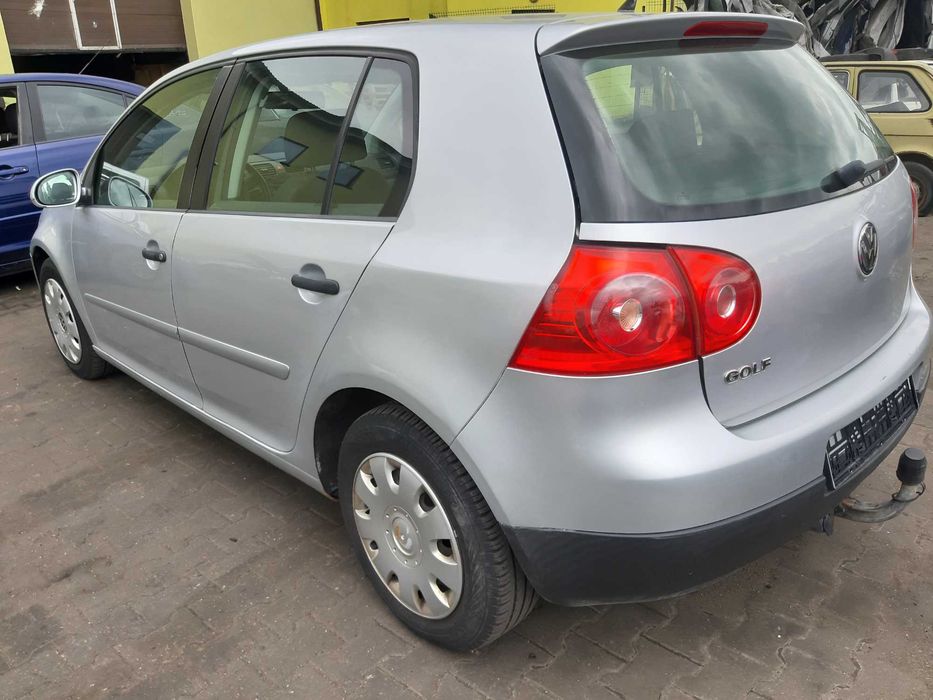 VW GOLF V 5 k:LA7W maska zderzak drzwi klapa lampa błotnik części