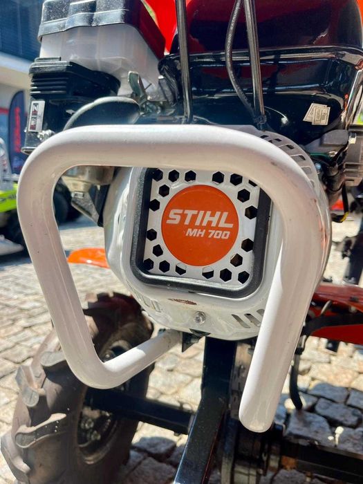 Motoenxada a gasolina STIHL MH 700 - Usada