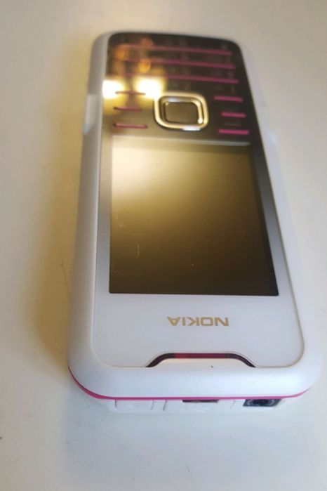 Телефон Nokia 7210с  RM-436