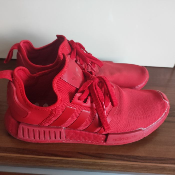 Adidas czerwone sneakersy męskie 44 wkładka 28