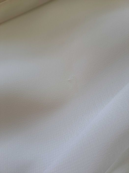 suknia ślubna piękna prosta stylowa