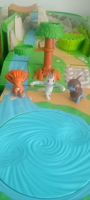 Pokémon Mochila mundo transformável