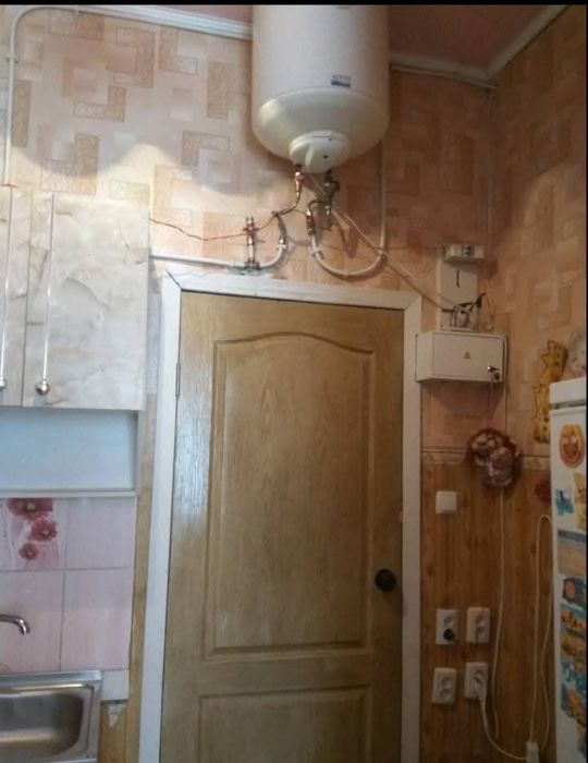 Срочно продам в связи с выездом комнату в общежитии