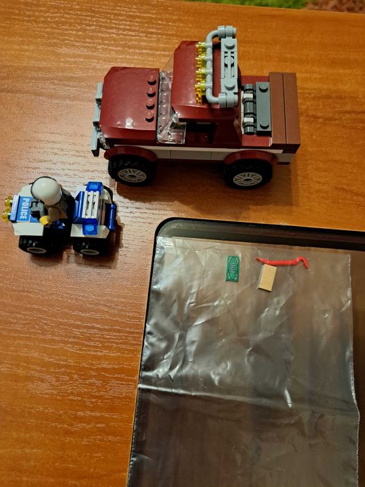 LEGO 4437 City - Pościg policyjny