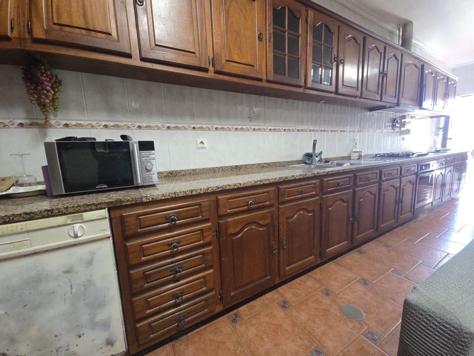 Móveis cozinha em madeira