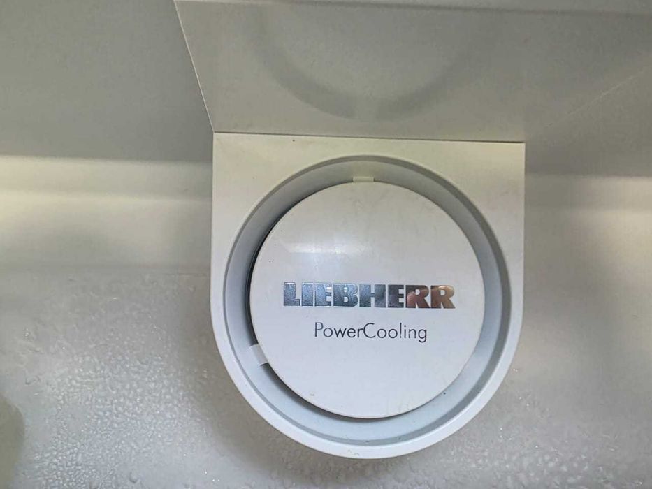 холодильник LIEBHERR