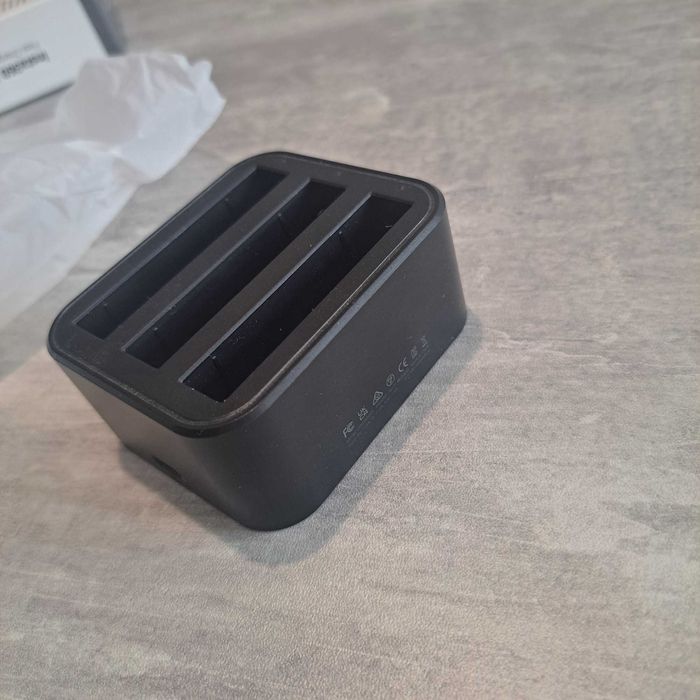 Insta360 x3 Fast Charge Hub (хаб зарядний)