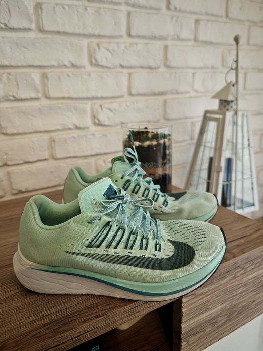 Buty NIKE Zoom Fly r. 38