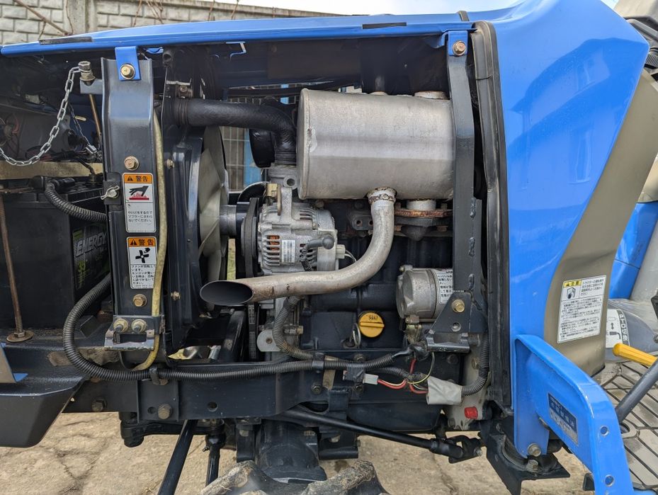 Японський трактор Iseki Seal 153