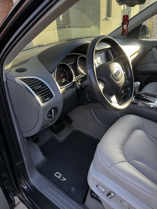 Продам Audi q7 3.0 tfsi