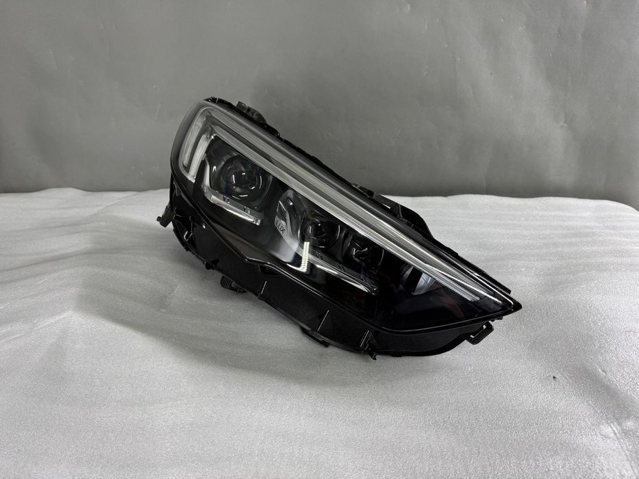 Lampa przednia prawa Opel Insignia B 39195646 full led