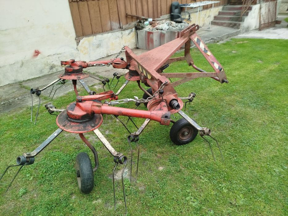 Pająk do siana  Fahr