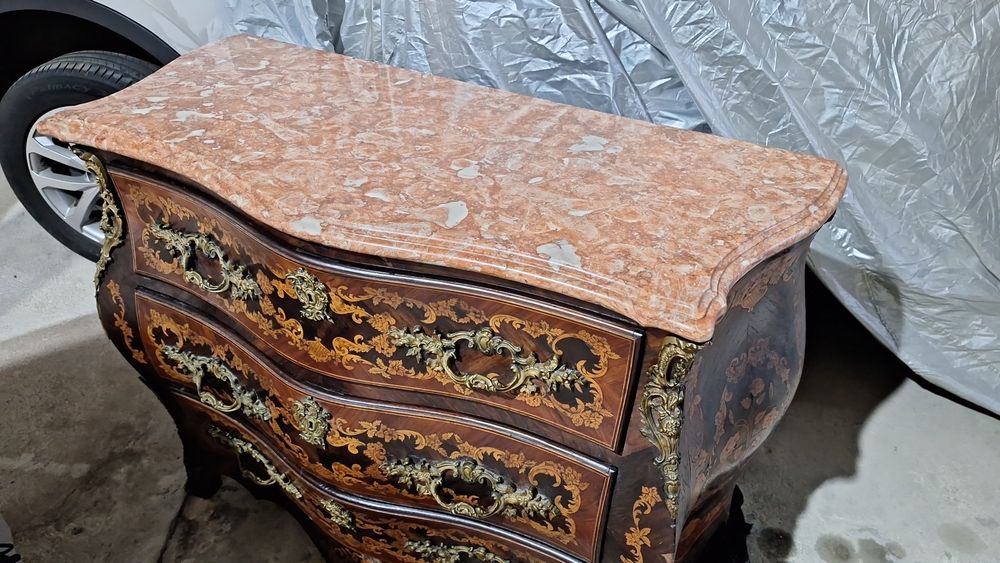 Comoda, estilo Rococó, década de 1900