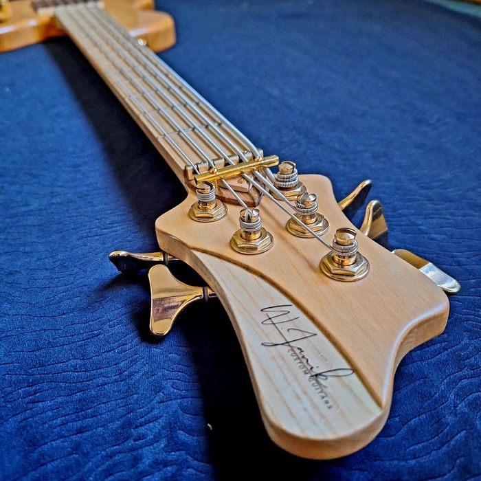 Gitara basowa, 5 strun, bas, lutnicza