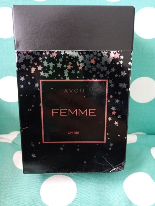 Avon femme unikat  zestaw prezentowy perfumy balsam dezodorant