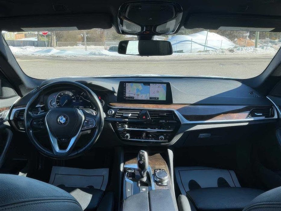 BMW 5 Series      2018
