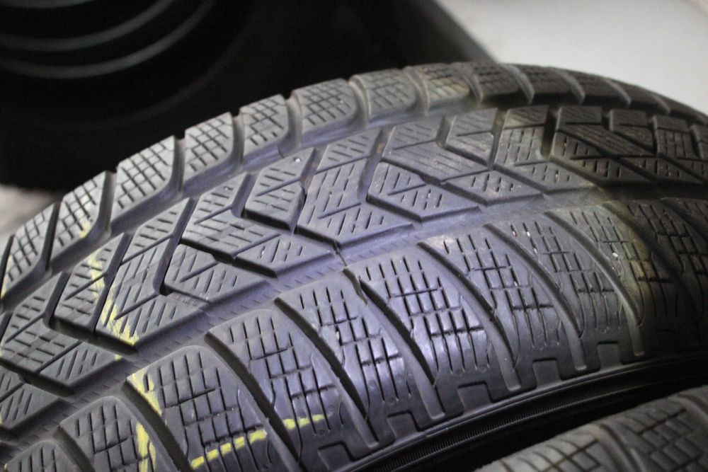 255-55-R18 PIRELLI SCORPION 4 штуки зимняя резина GERMANY 2022