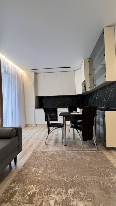 Продаж Нової 1,5 кімнатної квартири. Центр.