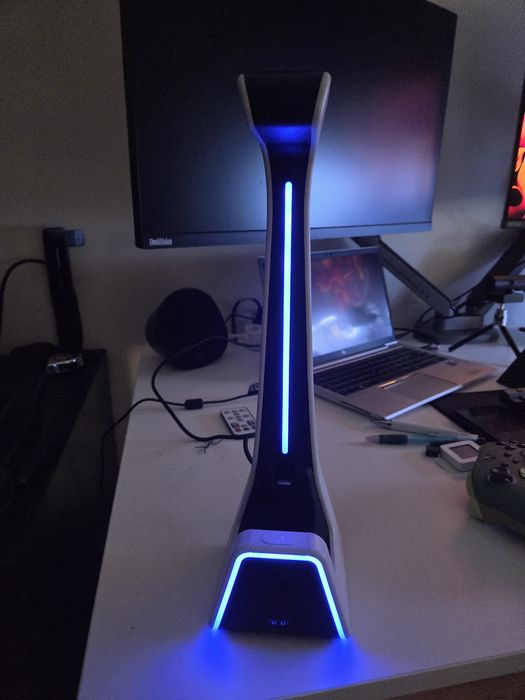 Suporte Gaming Tilted Nation RGB | Headset + Comando + Hub USB