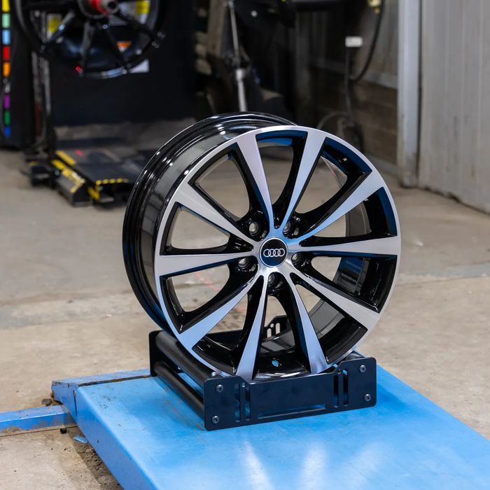 NOWE ORYGINALNE Felgi 18" Audi A4 A5 A6 A7 A8 Q3 Q5 Q7