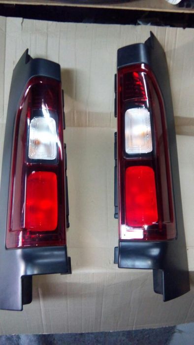Задні фанарі Reno Trafik 3,Opeli Vivaro Nissan NV300 2015-2018рік