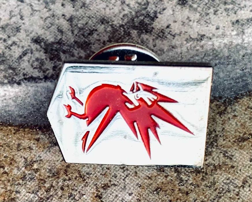 PRZYPINKA CD Projekt Red dla graczy Wiedźmina i Cyberpunk 2077