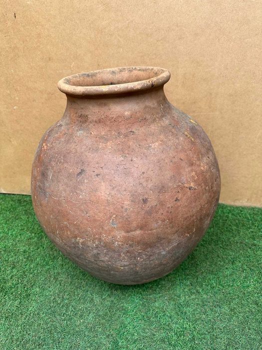 Talha antiga, em terracota com mais de 100 anos