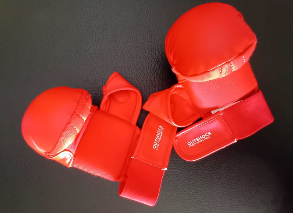 Luvas/Mitenes de Karaté Outshock tam. S